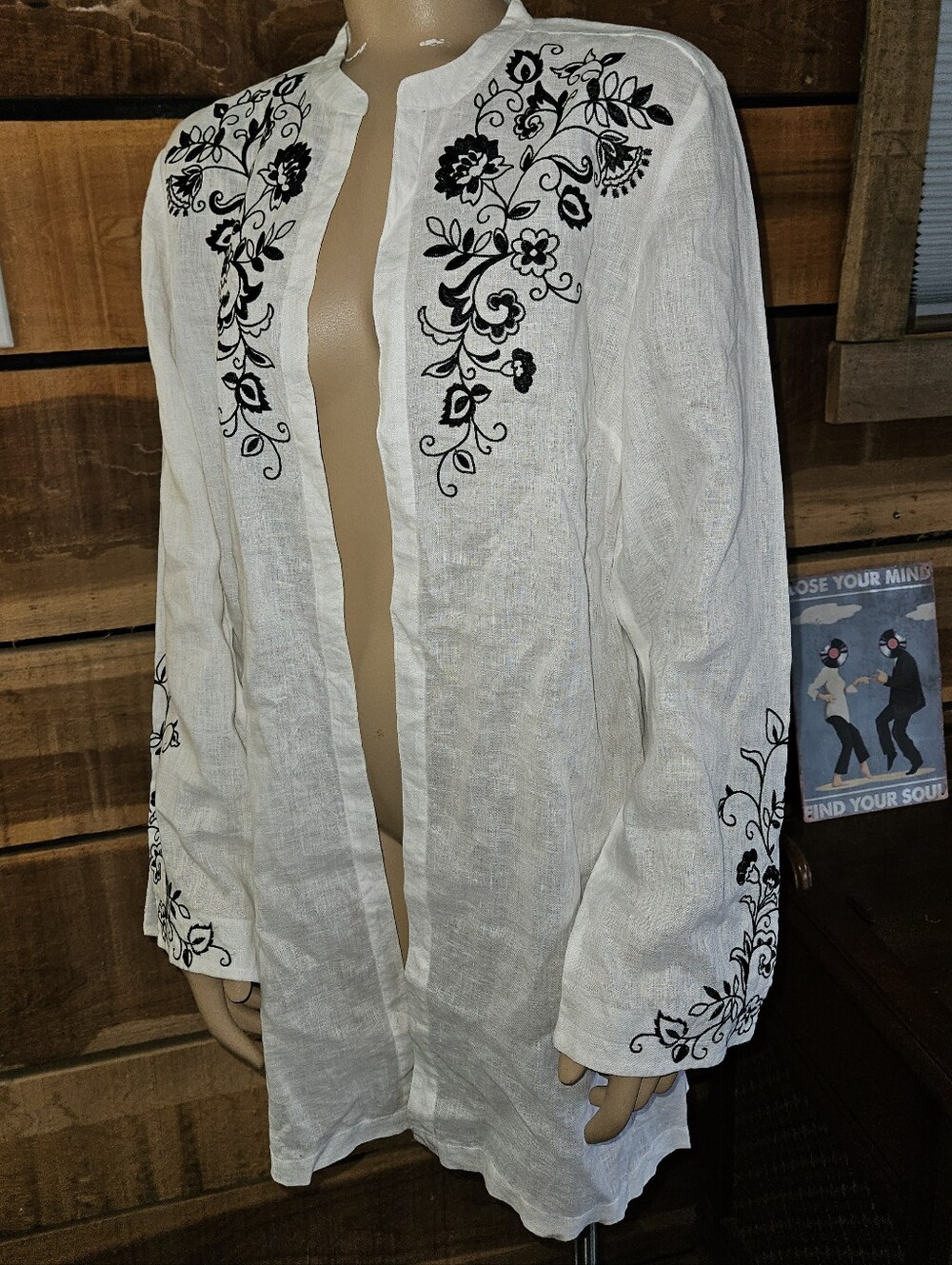 Coldwater Creek Off White 100% Linen Kaftan with Black Floral Embroidery Boho